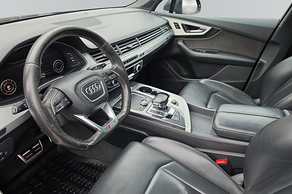 Audi Q7 7 of 10