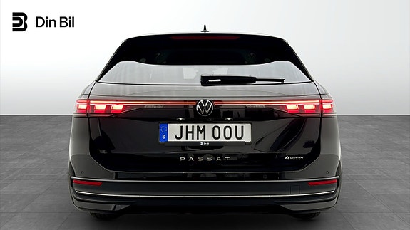 Volkswagen Passat 5 of 19