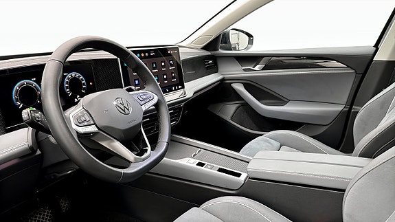 Volkswagen Passat 7 of 19