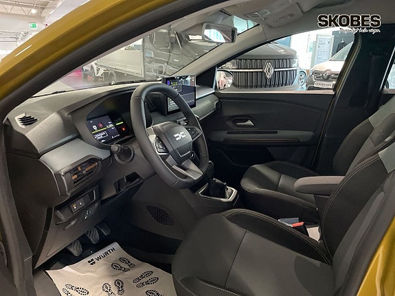 Dacia Sandero Stepway 7 of 16