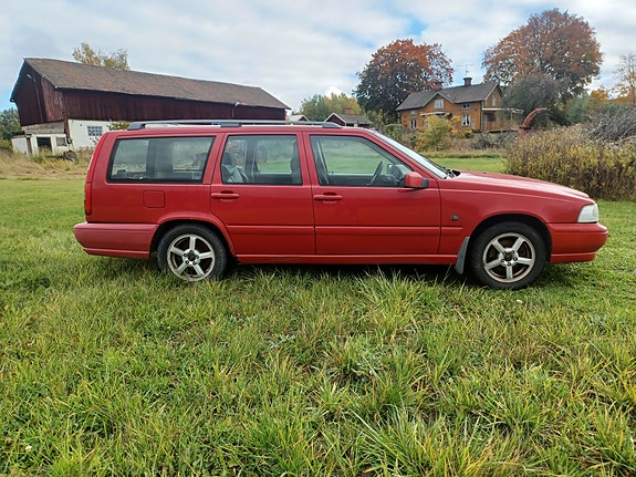 Volvo V70 4 of 4
