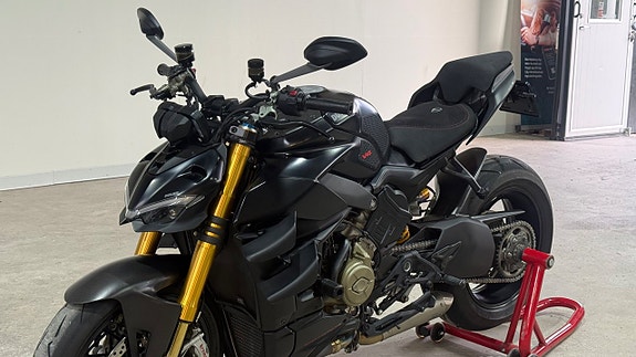 Ducati Streetfighter V4S DQS Akrapovic 8 of 17