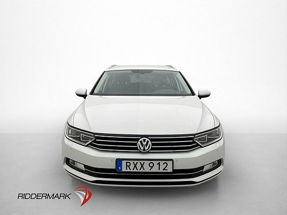 Volkswagen Passat 2 of 30