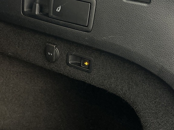 Volkswagen Passat 26 of 30
