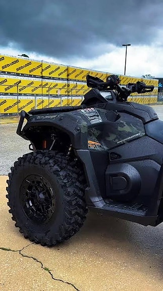 Can-Am MAX BLACKCOUNTRY 1000R T O.M.G LEVERANS PLOGKAMPANJ 3 of 4