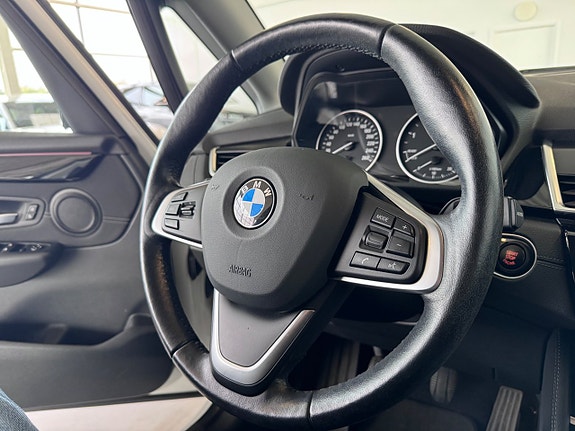 BMW 218d 11 of 18