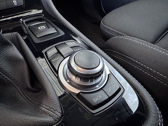 BMW 218d 13 of 18
