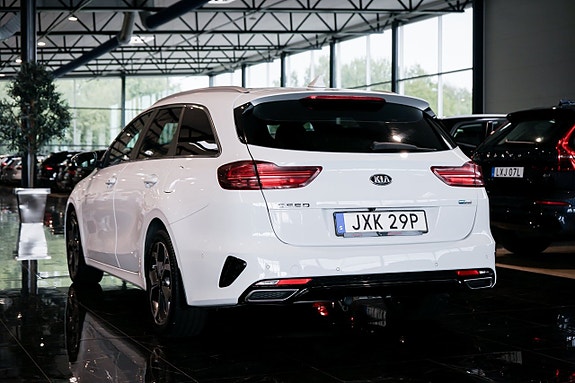 Kia Ceed 7 of 30
