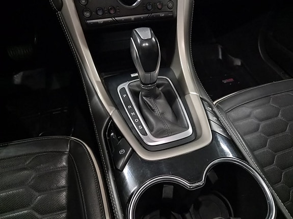 Ford Mondeo 18 of 21