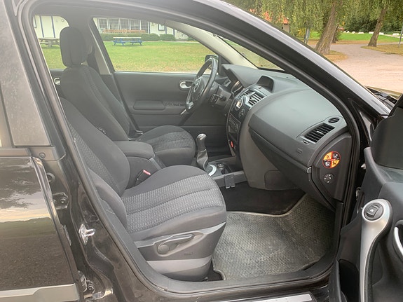 Renault Megane II 8 of 11