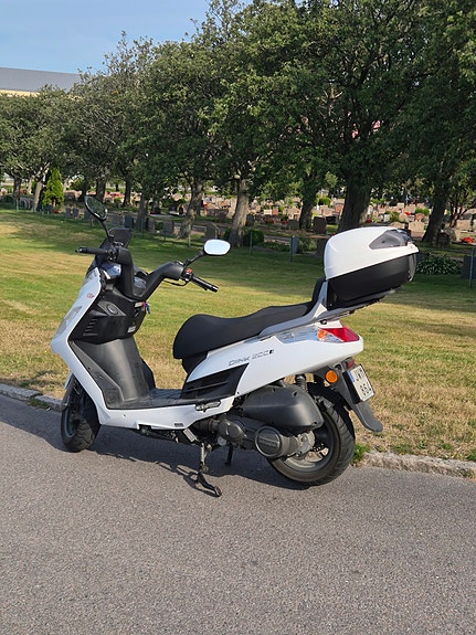 Kymco DINK 3 of 6