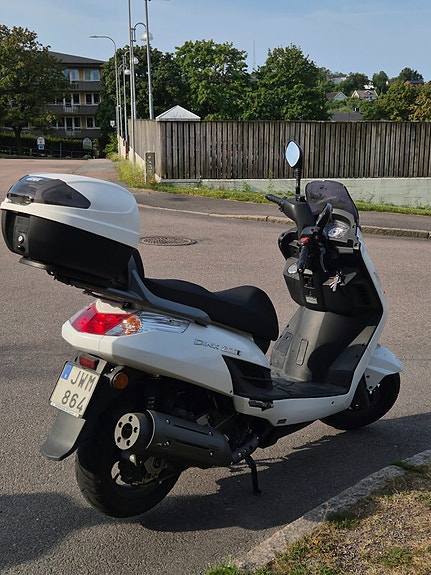 Kymco DINK 2 of 6