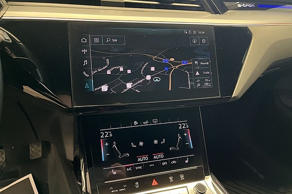 Audi e-tron 16 of 23