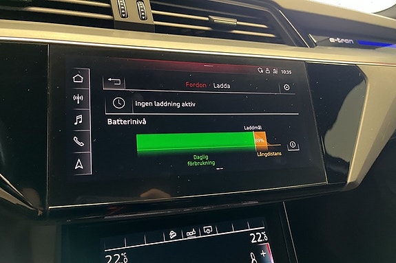 Audi e-tron 18 of 23