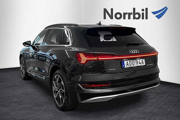 Audi e-tron 5 of 23
