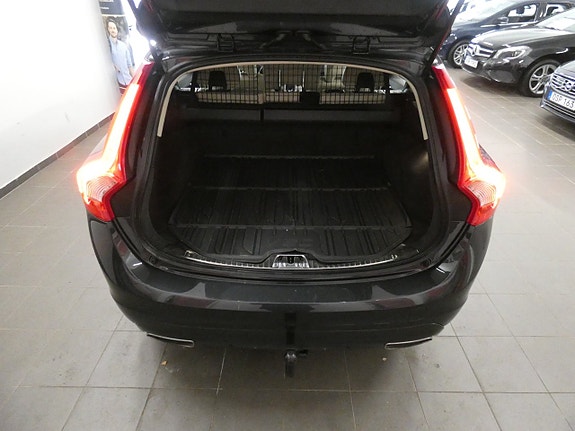Volvo V60 16 of 16