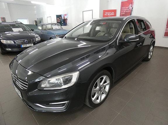 Volvo V60 3 of 16