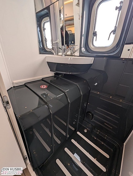 Hobby PRESTIGE VAN 640 ET - First Edition - Sverigepaket 15 of 21