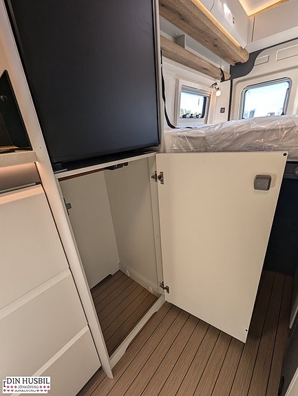 Hobby PRESTIGE VAN 640 ET - First Edition - Sverigepaket 12 of 21