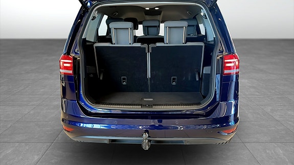 Volkswagen Touran 12 of 14