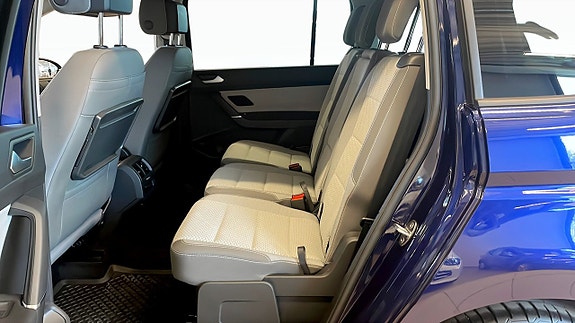 Volkswagen Touran 11 of 14