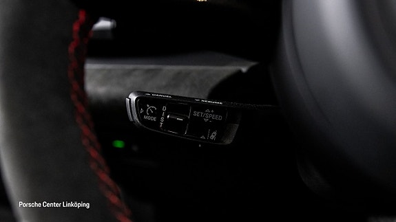 Porsche Macan GTS 18 of 24