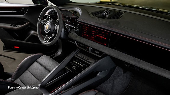 Porsche Macan GTS 23 of 24