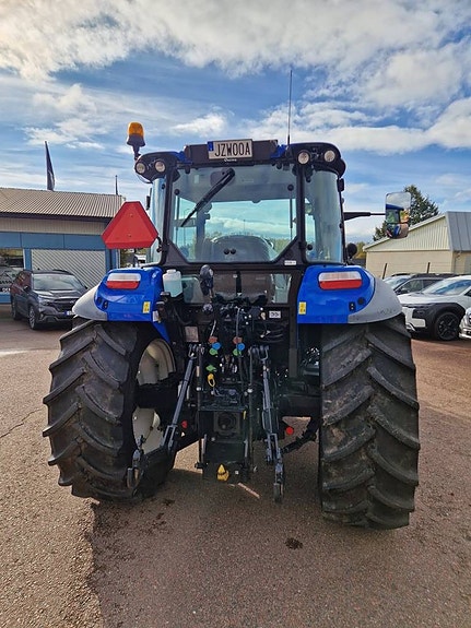 New Holland T5.100 3 of 9