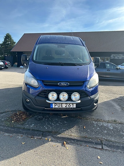 Ford Transit Custom 2 of 9
