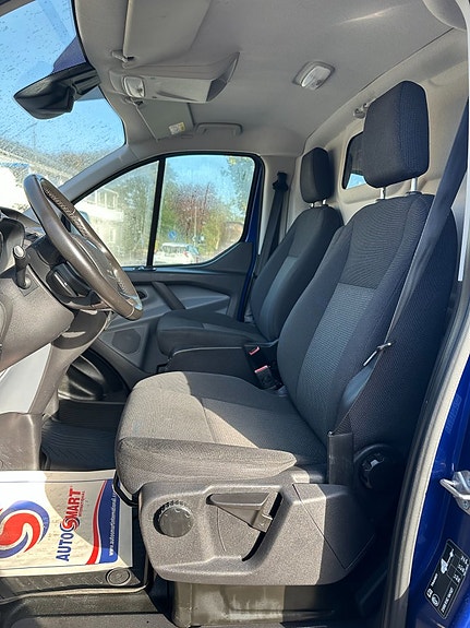 Ford Transit Custom 8 of 9