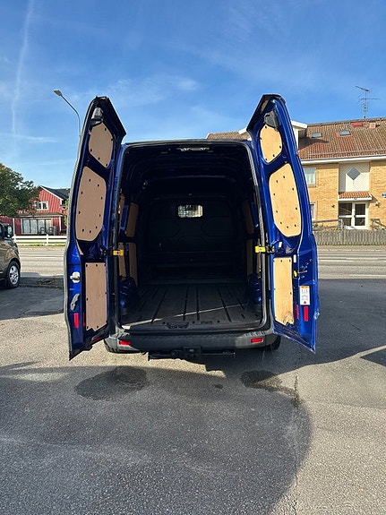 Ford Transit Custom 6 of 9