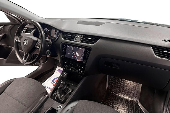 Skoda Octavia 12 of 19
