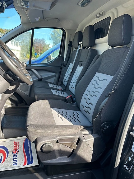 Ford Transit Custom 9 of 9