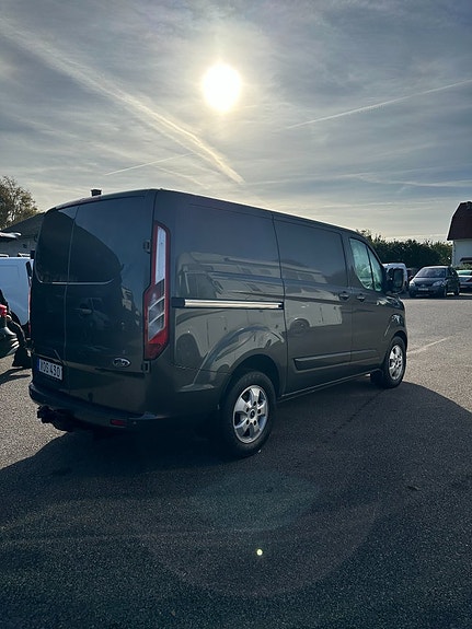 Ford Transit Custom 4 of 9