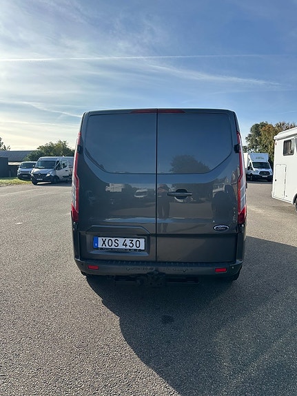 Ford Transit Custom 5 of 9