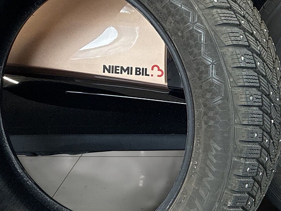 Nissan Ariya 14 of 27