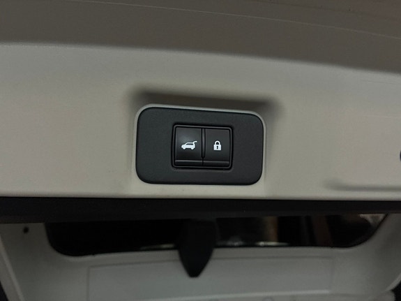 Nissan Ariya 19 of 27