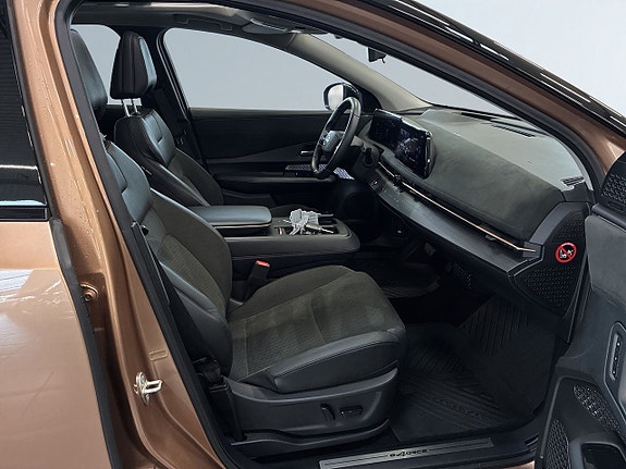 Nissan Ariya 10 of 27