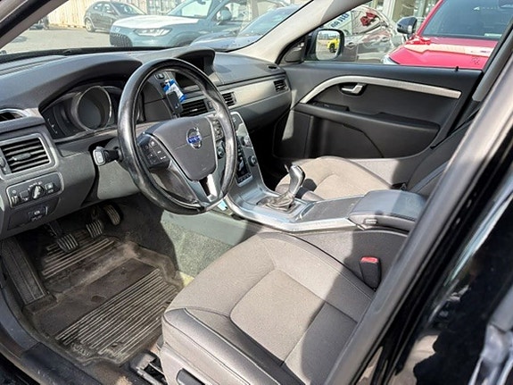 Volvo XC70 5 of 6