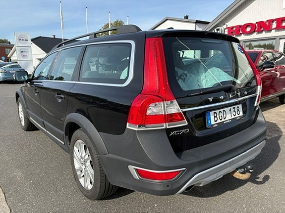Volvo XC70 4 of 6