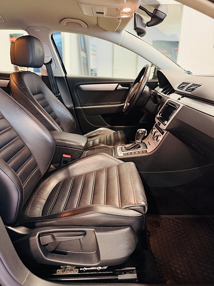 Volkswagen Passat Alltrack 19 of 20