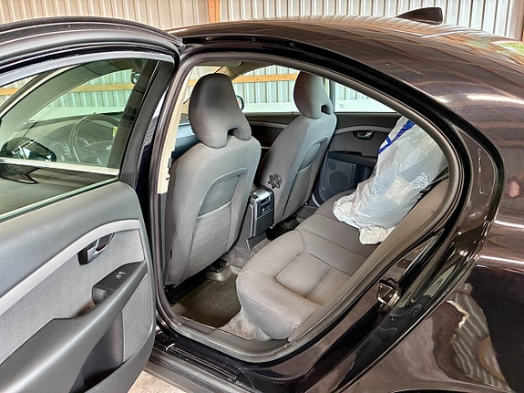 Volvo S80 10 of 11