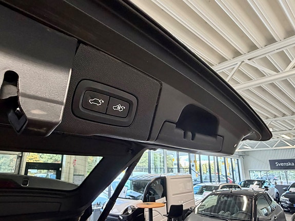 Volvo XC60 13 of 26