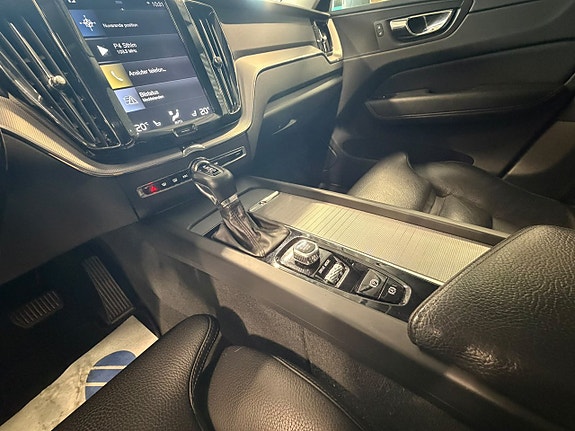 Volvo XC60 21 of 26