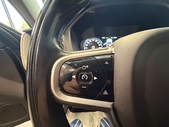 Volvo XC60 19 of 26