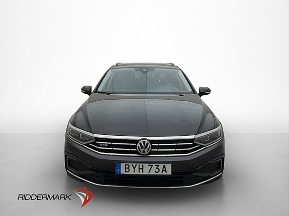 Volkswagen Passat 2 of 30