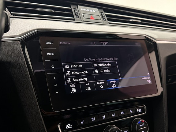 Volkswagen Passat 23 of 30