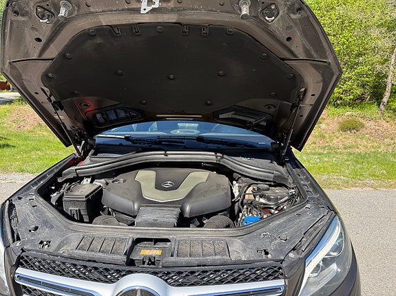 Mercedes-Benz GLE350 d 15 of 23