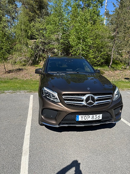 Mercedes-Benz GLE350 d 6 of 23