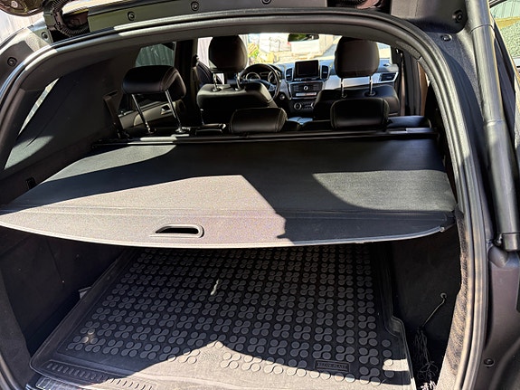 Mercedes-Benz GLE350 d 18 of 23